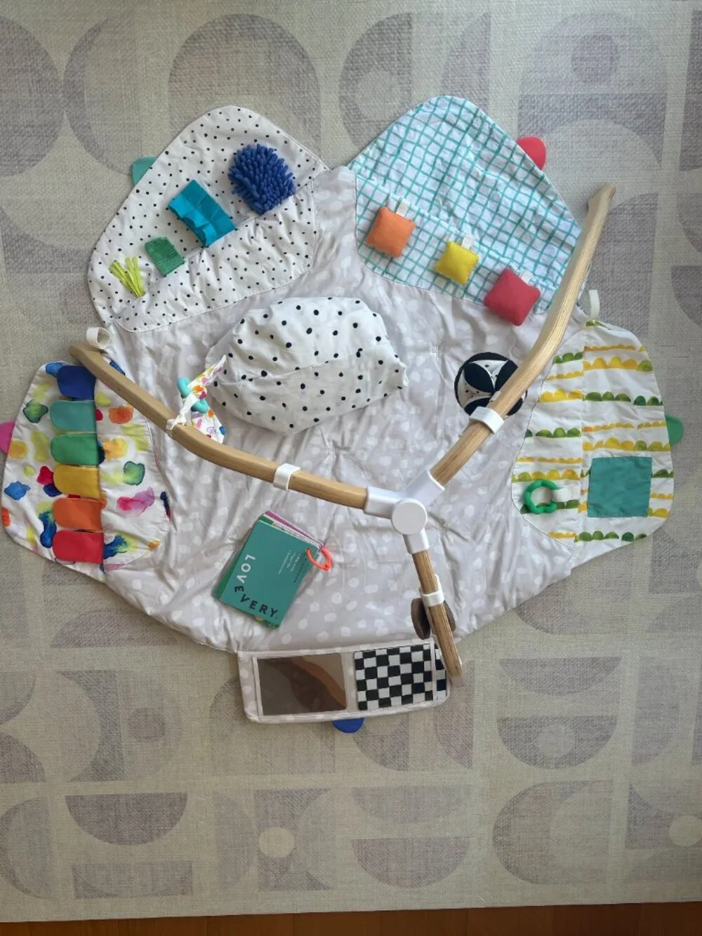 Lovevery The Play Gym Baby Activity Gym & Play Mat Complete